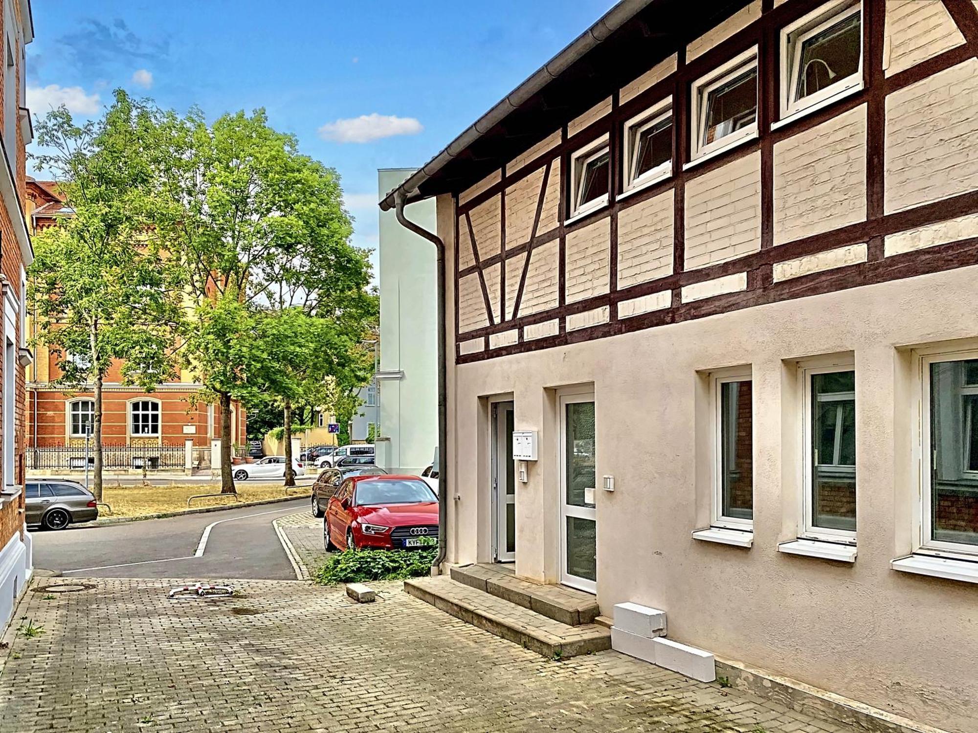 Die Remise Mit Kostenlosem Parkplatz Direkt Vor Der Tuer Erfurt Dış mekan fotoğraf